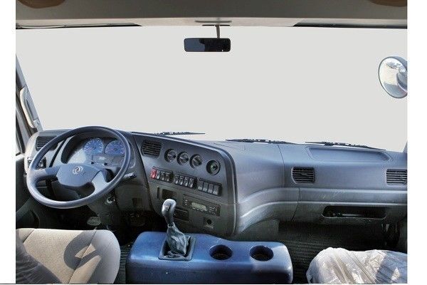 180hp 4x4 Off Road Bus Dongfeng EQ6750PT με χωρητικότητα 4-6L και συνολικό πλάτος 2420mm