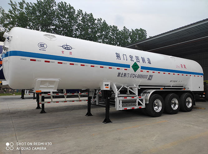 Συνολικό βάρος Περίπου 34000kg CIMC LINYU Τανκέρ LPG Semi Trailers για την μεταφορά φυσικού αερίου