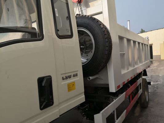 4x2 160hp Τελαχιστοφόρο Καυτό Τελαχιστοφόρο HOWO Αντίστροφη μετατόπιση αριθμός 1 Κύλινδρο 4