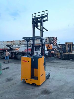 500 mm Απόσταση κέντρου φορτίου 1,5 τόνος ανελκυστήρας για ομαλό και ασφαλές χειρισμό υλικού