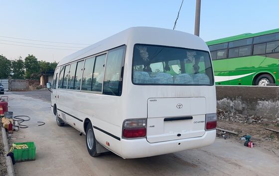 30 θέσεις Coaster Bus RHD Toyota Bus με χωρητικότητα 3,9 ml και πρότυπο εκπομπών Euro 3