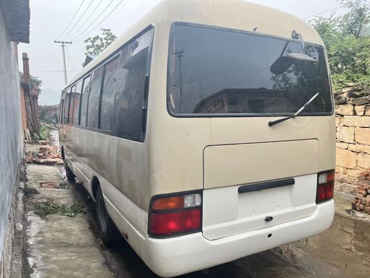 30 θέσεις Toyota Coaster Diesel λεωφορείο με κινητήρα χωρητικότητας 4L και χειροκίνητη μετάδοση