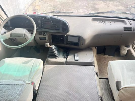 30 θέσεις Toyota Coaster Diesel λεωφορείο με κινητήρα χωρητικότητας 4L και χειροκίνητη μετάδοση