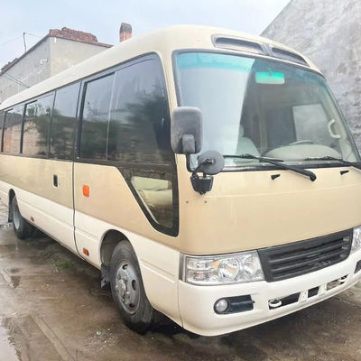 30 θέσεις Toyota Coaster λεωφορεία με ανακαινισμένη χωρητικότητα κινητήρα 4L ντίζελ σε προσιτή τιμή