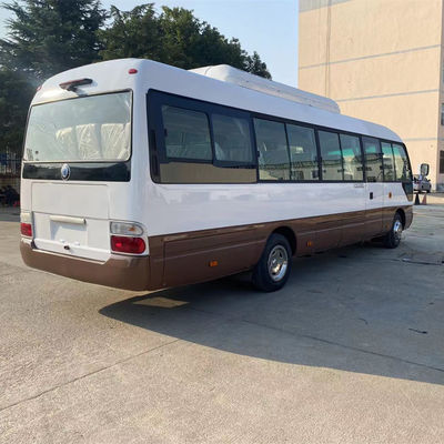 Το κορυφαίο λεωφορείο Toyota Coaster με χωρητικότητα 17-30 θέσεων και καύσιμο Deisel