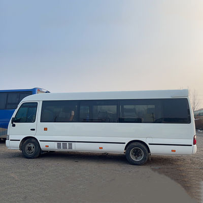 30 θέσεις Χρησιμοποιούμενο λεωφορείο Toyota Coaster με μέγιστη ισχύ 113/5200kw και χωρητικότητα καθισμάτων 30
