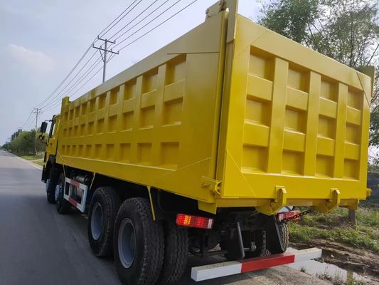 Χρησιμοποιημένο Howo 8x4 12 τροχών φορτηγά απορρίψεων 375 hp κινητήρας ντίζελ φορτηγό χωματερή χωρίς ESC